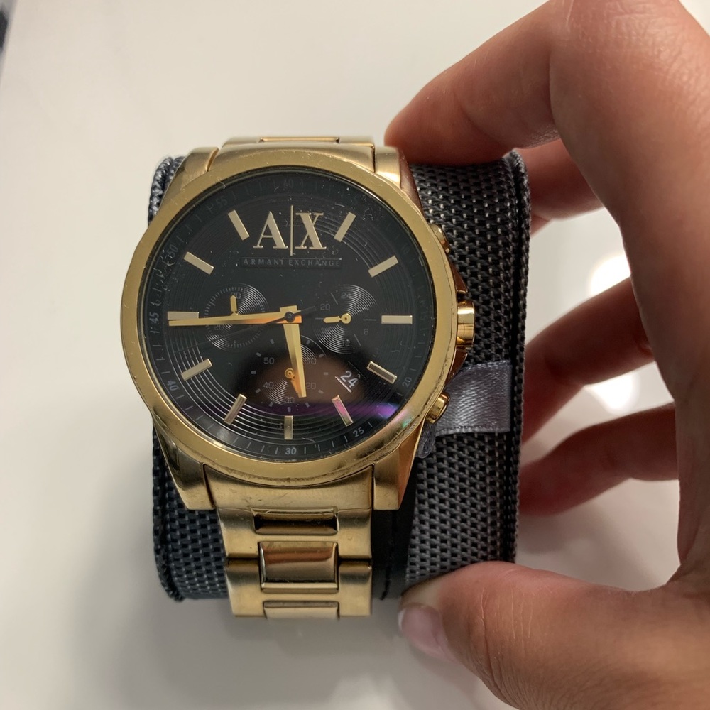 Men’s gold watch